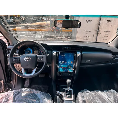 Toyota Fortuner SRX 2025 Blanco Caracas