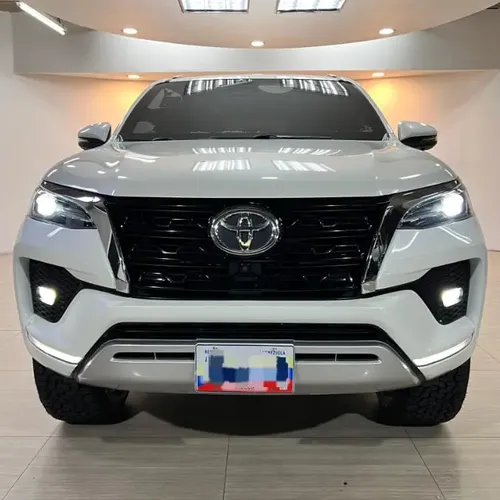 Toyota Fortuner SW4 2022 Blanco Caracas
