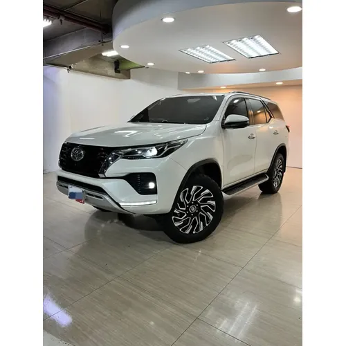 Toyota Fortuner SW4 2022 Blanco Caracas