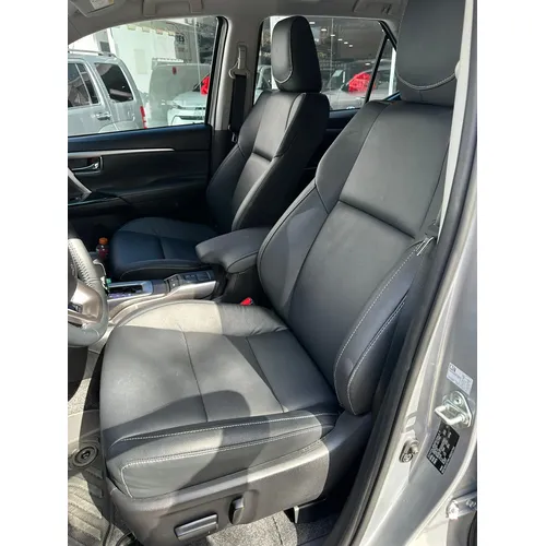 Toyota Fortuner SW4 2025 Plateado Caracas