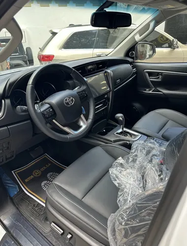Toyota Fortuner SW4 2026 Blanco Caracas