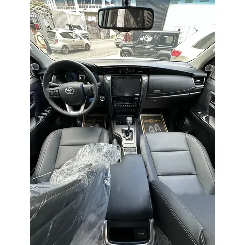 Toyota Fortuner SW4 2026 Blanco Caracas