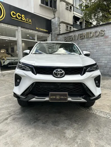 Toyota Fortuner SW4 2026 Blanco Caracas