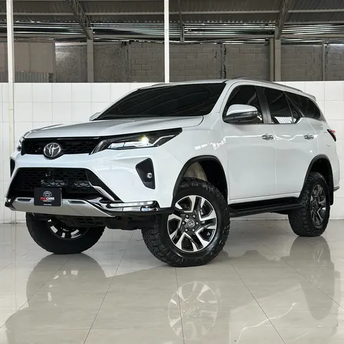 Toyota Fortuner SW4 2024 Blanco Caracas