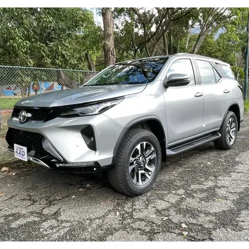 Toyota Fortuner SW4 2026 Plateado Caracas