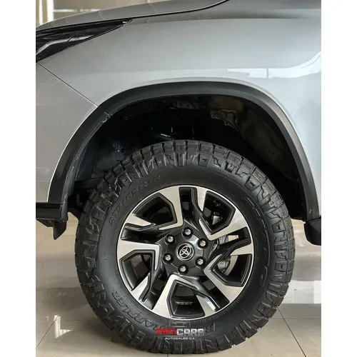 Toyota Fortuner SW4 2024 Plateado Caracas