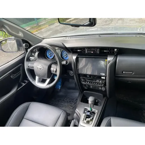 Toyota Fortuner SW4 2026 Plateado Caracas