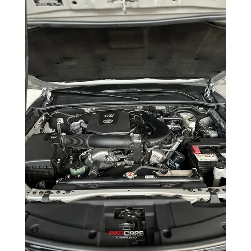 Toyota Fortuner SW4 2024 Plateado Caracas