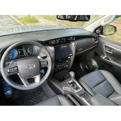 Toyota Fortuner SW4 2026 Plateado Caracas