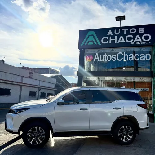 Toyota Fortuner SW4 SRX 2025 Blanco Caracas