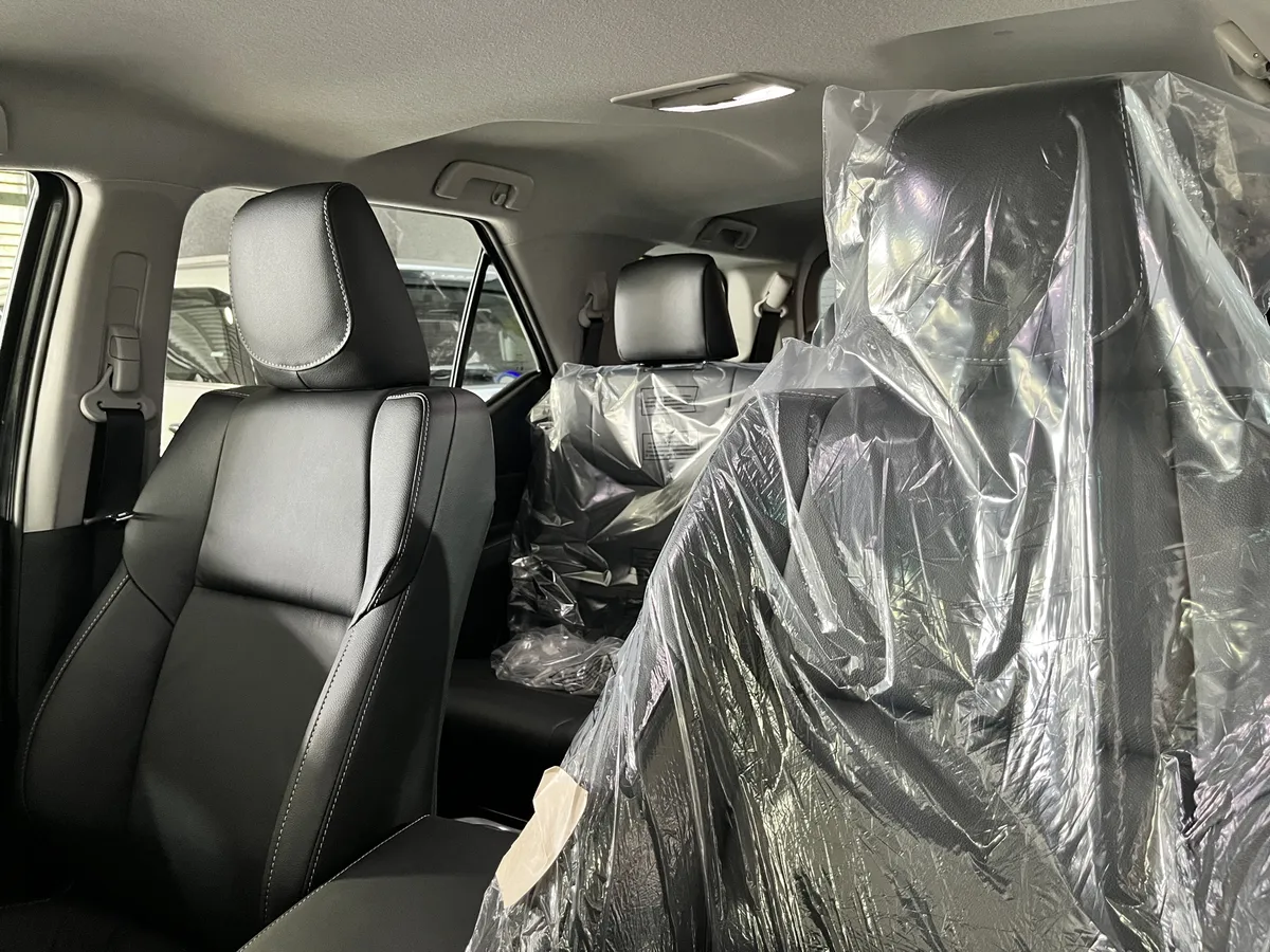 Toyota Fortuner SW4 SRX 2025 Gris Caracas