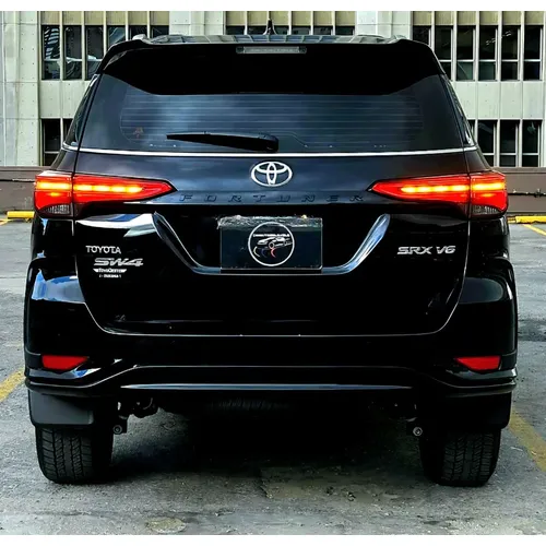 Toyota Fortuner SW4 2026 Negro Caracas