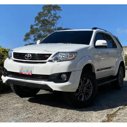 Toyota Fortuner TRD 2019 Blanco Caracas