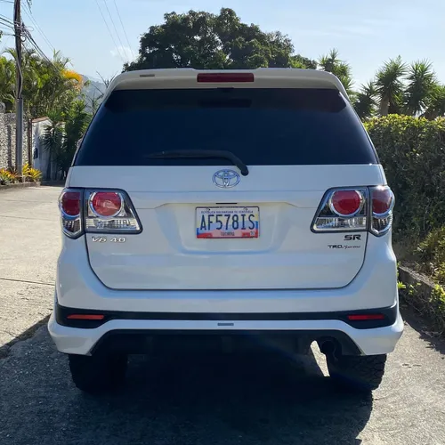 Toyota Fortuner TRD 2019 Blanco Caracas