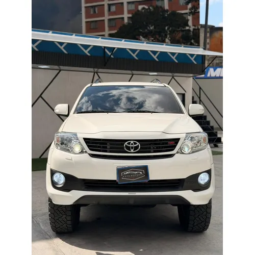 Toyota Fortuner Trd Sportivo 2020 Blanco Caracas