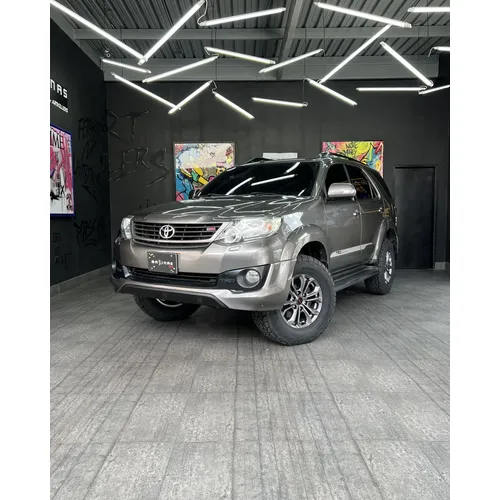 Toyota Fortuner Trd Sportivo 2019 Marrón Caracas