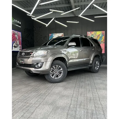 Toyota Fortuner Trd Sportivo 2019 Marrón Caracas