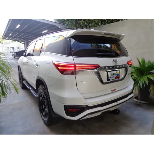 Toyota Fortuner TRD SR5 2018 Blanco Barquisimeto