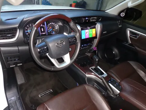 Toyota Fortuner TRD SR5 2018 Blanco Barquisimeto