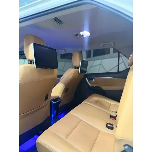 Toyota Fortuner Dubai 2022 Blanco Caracas