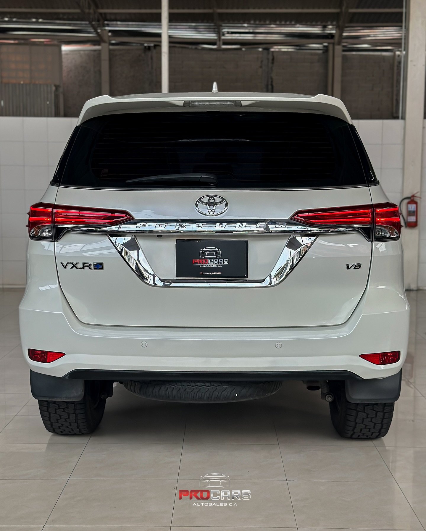 Toyota Fortuner VX.R+ 2018 Blanca