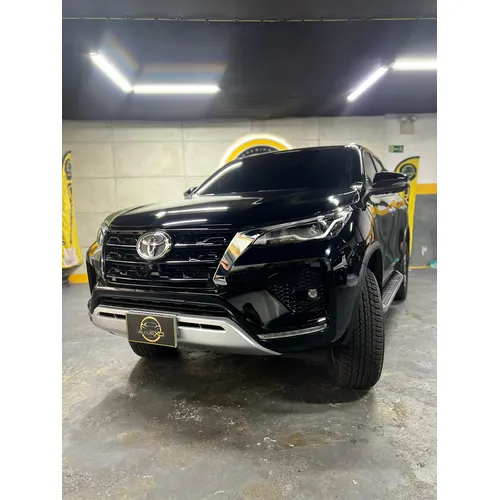 Toyota Fortuner VX.R 2024 Negro Caracas