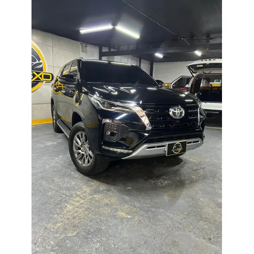 Toyota Fortuner VX.R 2024 Negro Caracas