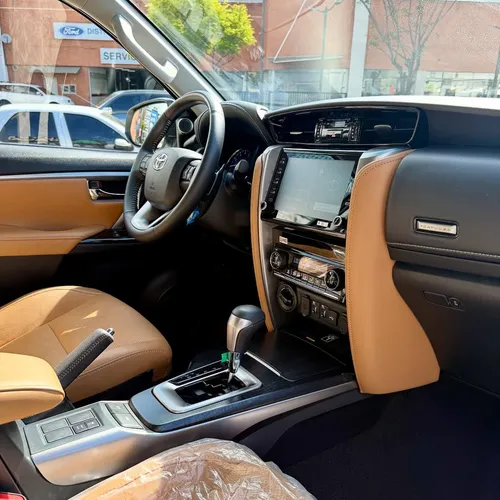 Toyota Fortuner VX.R Limited 2025 Blanco Caracas