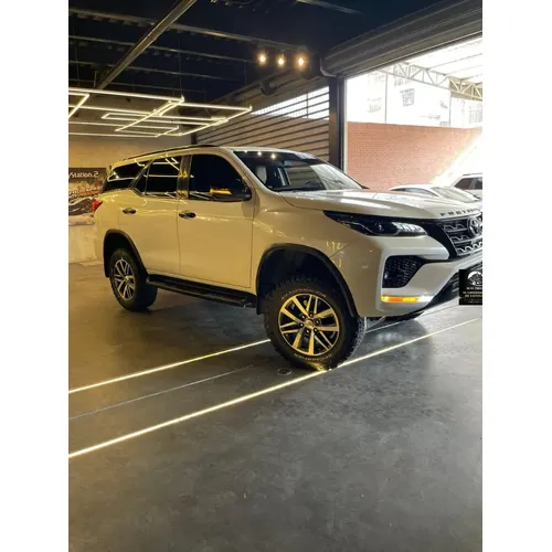 Toyota Fortuner VX.R 2019 Blanco Caracas