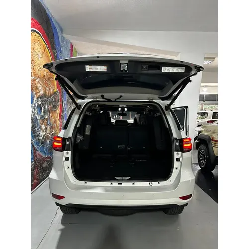 Toyota Fortuner VX.R 2023 Blanco Caracas