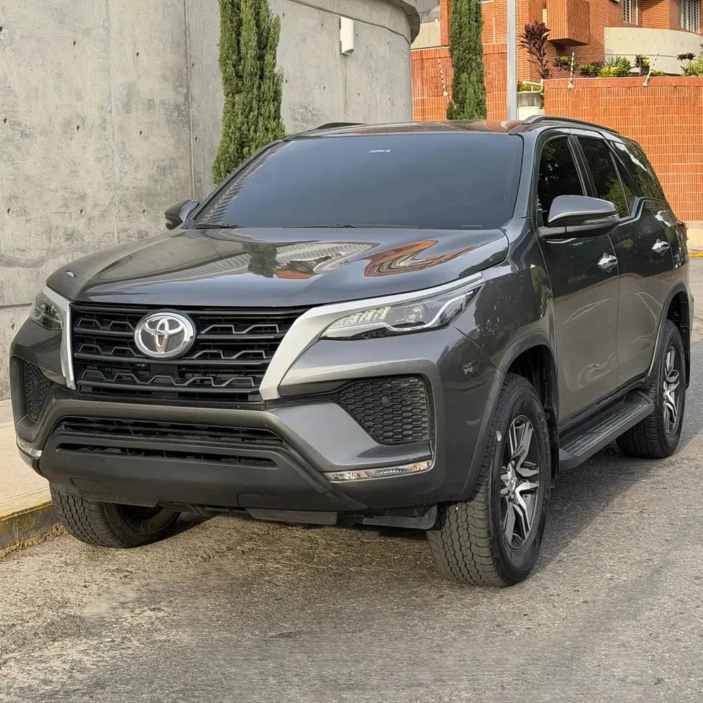 Toyota Fortuner VX.R 2023 Blanco Caracas