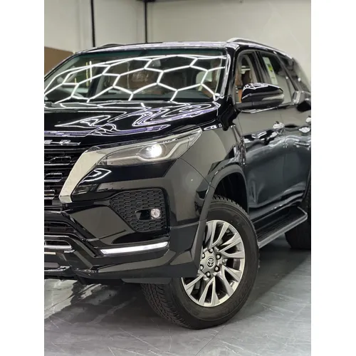 Toyota Fortuner VX.R 2025 Negro Caracas