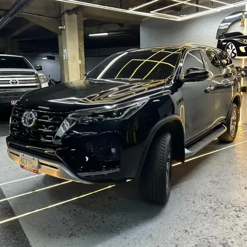 Toyota Fortuner VX.R 2024 Negro Caracas