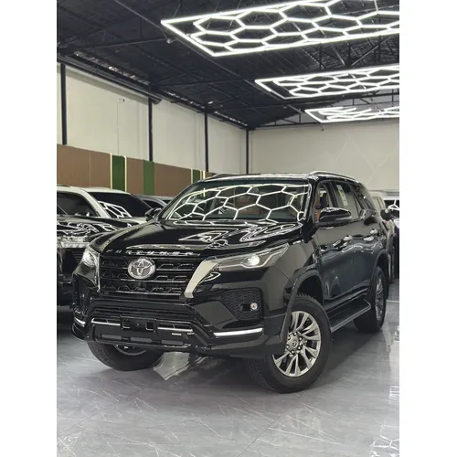 Toyota Fortuner VX.R 2025 Negro Caracas