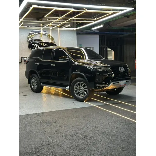 Toyota Fortuner VX.R 2024 Negro Caracas