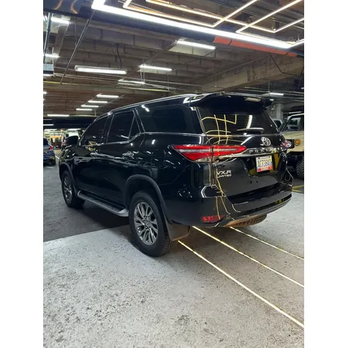 Toyota Fortuner VX.R 2024 Negro Caracas