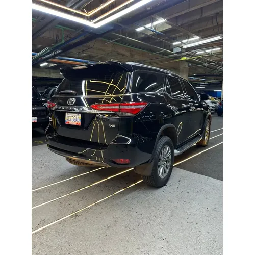 Toyota Fortuner VX.R 2024 Negro Caracas