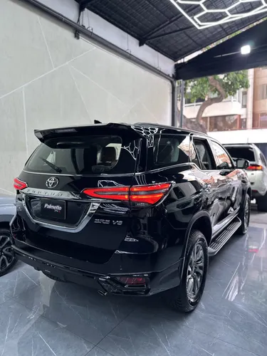 Toyota Fortuner VX.R 2025 Negro Caracas