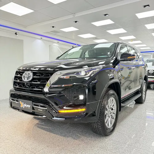 Toyota Fortuner Dubai VX.R 2025 Negro Caracas