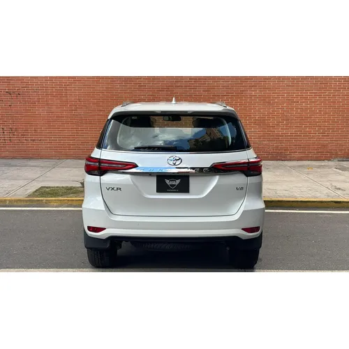 Toyota Fortuner VX.R 2025 Blanco Caracas