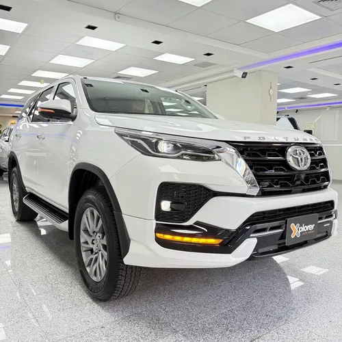 Toyota Fortuner Dubai VX.R 2025 Blanco Caracas