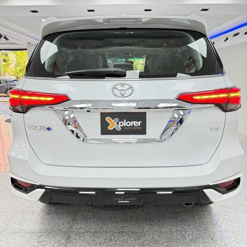 Toyota Fortuner Dubai VX.R 2025 Blanco Caracas