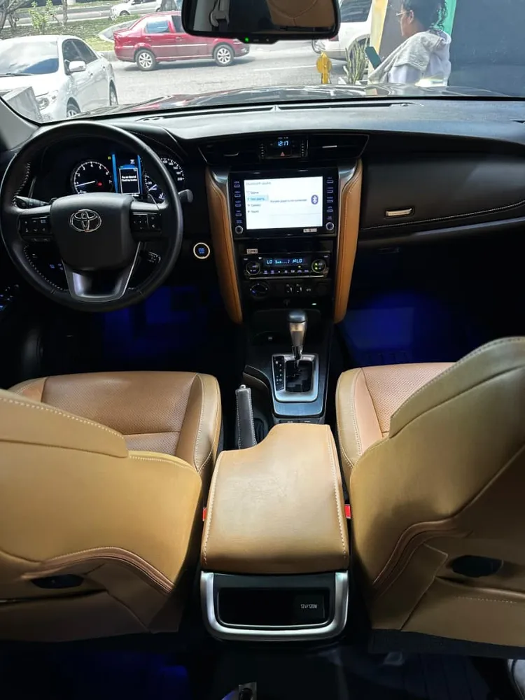 Toyota Fortuner 2024 Negro Caracas