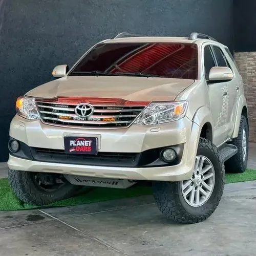 Toyota Fortuner 2013 Dorado Caracas