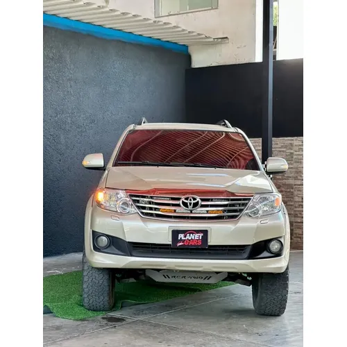 Toyota Fortuner 2013 Dorado Caracas