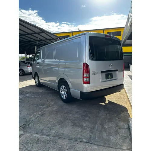 Toyota Haice 2025 Gris Puerto Ordaz