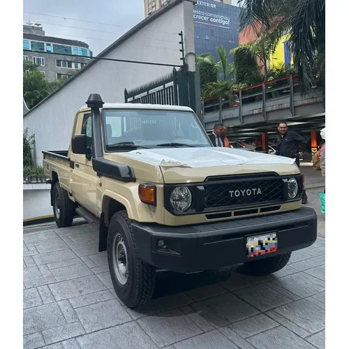 Toyota Land Cruiser Hembrita LX 2024 Dorado Caracas