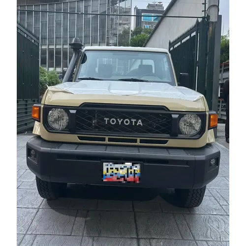 Toyota Land Cruiser Hembrita LX 2024 Dorado Caracas