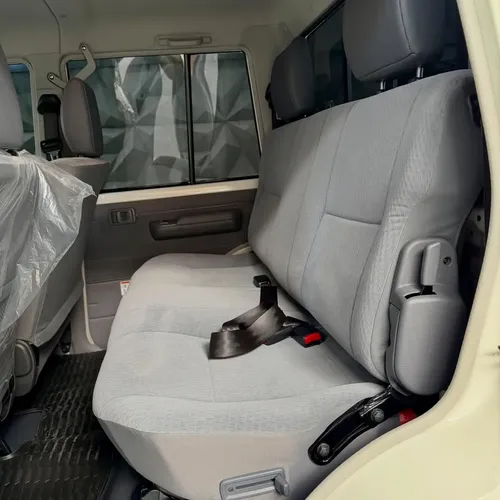 Toyota Land Cruiser Hembrita LX 2026 Blanco Caracas