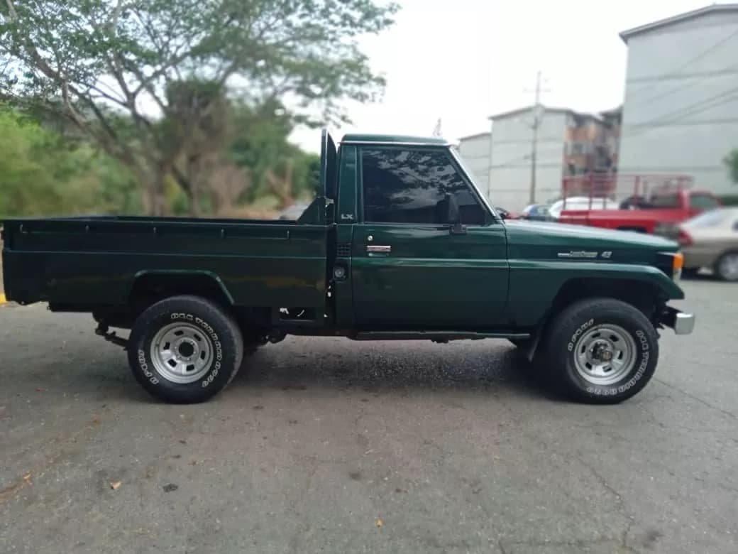Toyota Hembrita Lx Sincronico 4x4 Año 2001